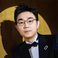 app图标是一只手和胸